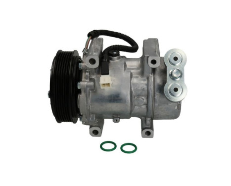 Compressor, air conditioning