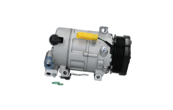 Compressor, air conditioning