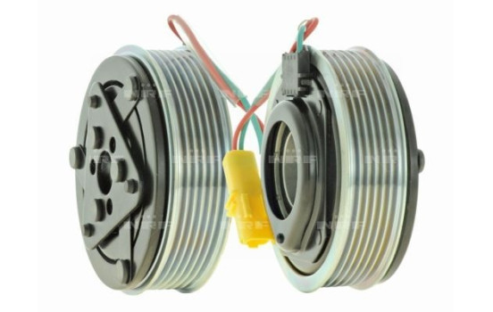 Magnetic clutch, air conditioning compressor