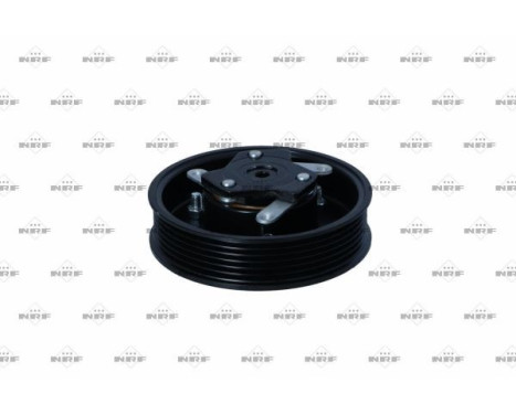Magnetic clutch, air conditioning compressor