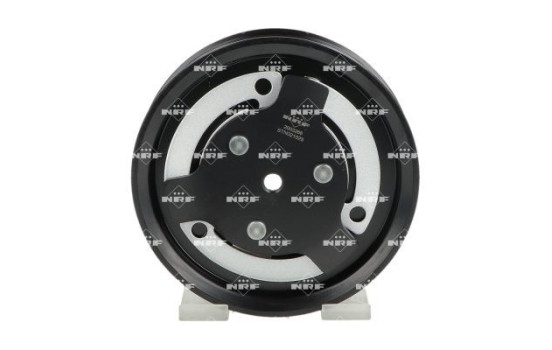 Magnetic clutch, air conditioning compressor