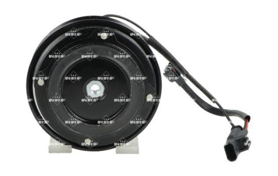 Magnetic clutch, air conditioning compressor