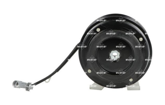 Magnetic clutch, air conditioning compressor