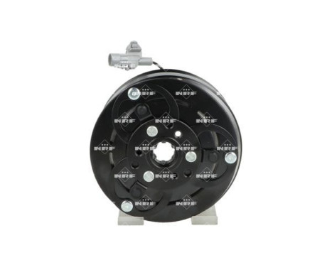 Magnetic clutch, air conditioning compressor