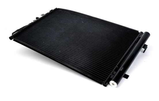 Condenser, air conditioning 940006 Nissens