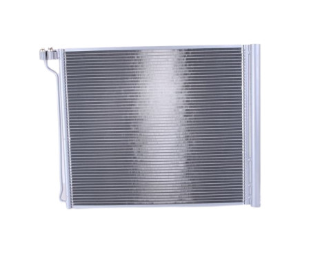 Condenser, air conditioning 940339 Nissens