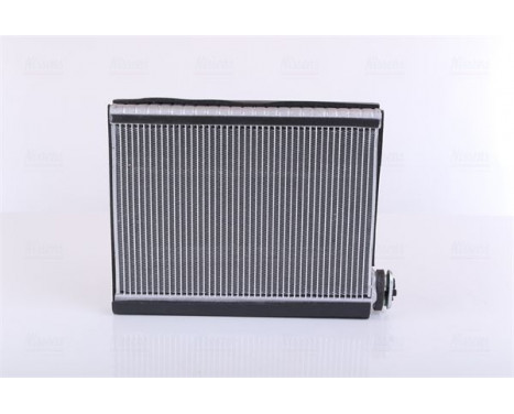 Evaporator, air conditioning