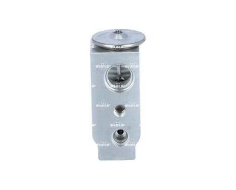 Expansion valve, air conditioning