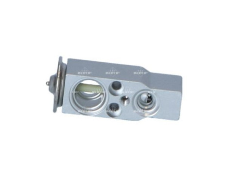 Expansion valve, air conditioning