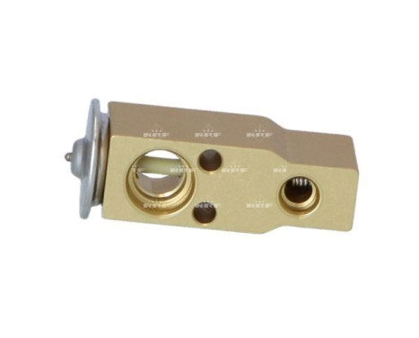 Expansion valve, air conditioning