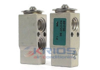 Expansion valve, air conditioning