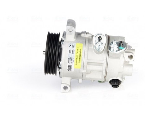 Compressor, air conditioning