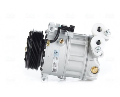 Compressor, air conditioning