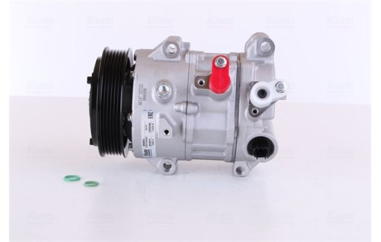 Compressor, air conditioning