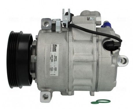 Compressor, air conditioning