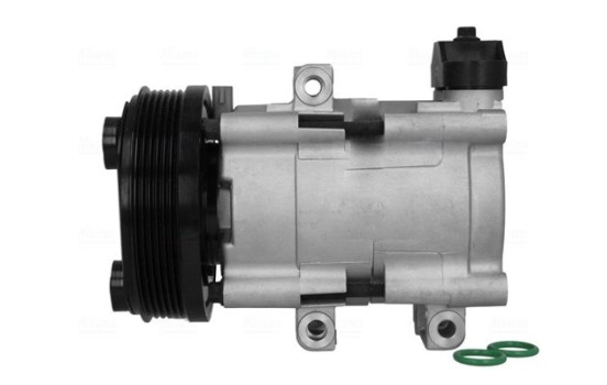 Compressor, air conditioning