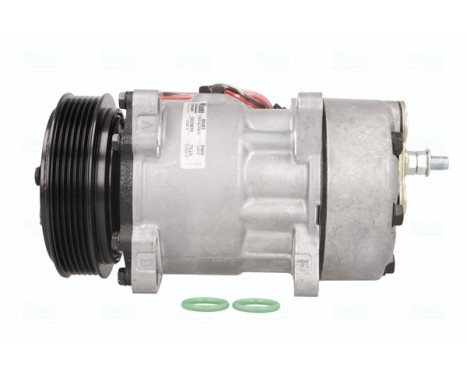 Compressor, air conditioning