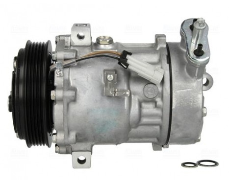 Compressor, air conditioning