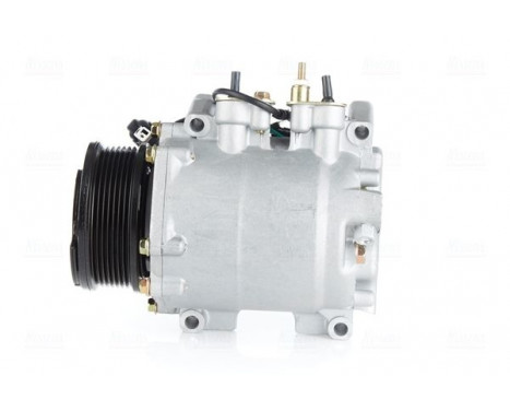 Compressor, air conditioning