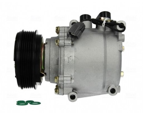 Compressor, air conditioning
