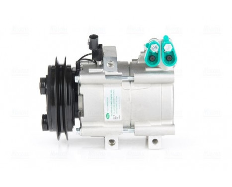 Compressor, air conditioning