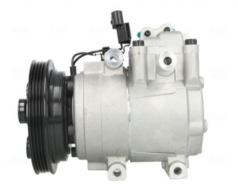 Compressor, air conditioning