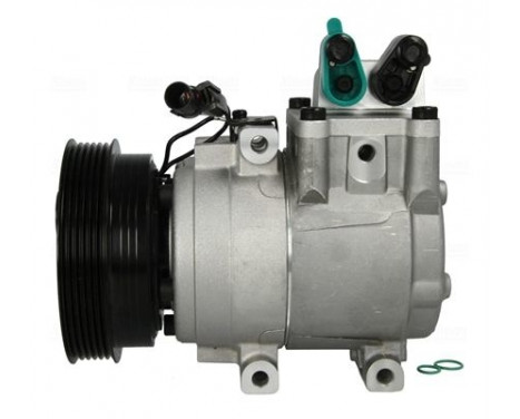 Compressor, air conditioning