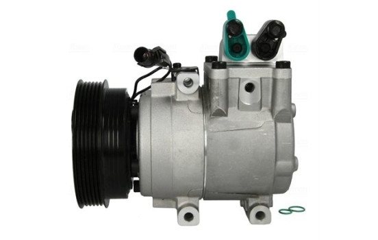 Compressor, air conditioning