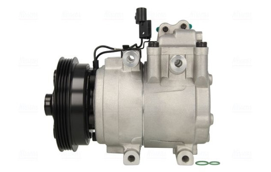 Compressor, air conditioning