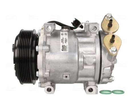 Compressor, air conditioning