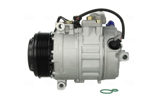 Compressor, air conditioning