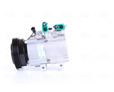 Compressor, air conditioning