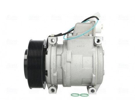 Compressor, air conditioning