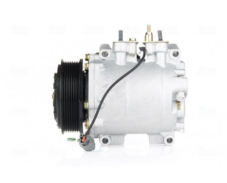 Compressor, air conditioning