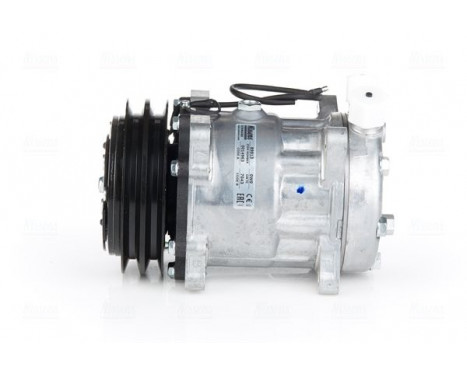 Compressor, air conditioning