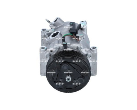 Compressor, air conditioning