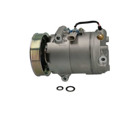 Compressor, air conditioning