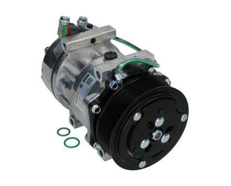 Compressor, air conditioning