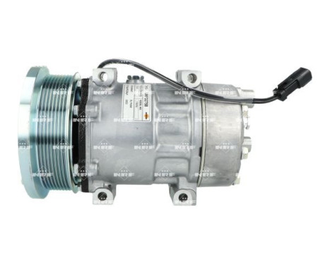 Compressor, air conditioning