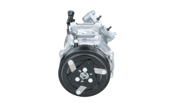 Compressor, air conditioning
