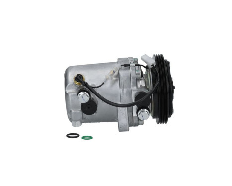 Compressor, air conditioning