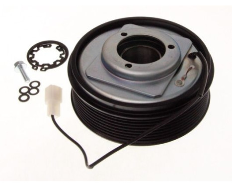 Magnetic clutch, air conditioning compressor