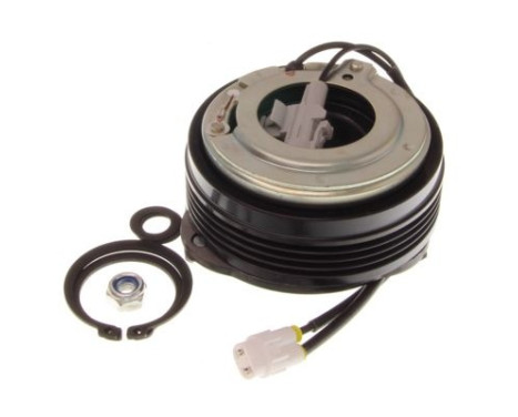 Magnetic clutch, air conditioning compressor