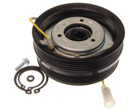 Magnetic clutch, air conditioning compressor