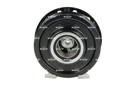 Magnetic clutch, air conditioning compressor