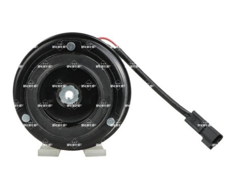 Magnetic clutch, air conditioning compressor