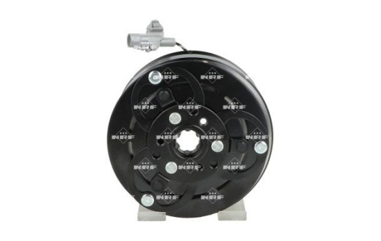 Magnetic clutch, air conditioning compressor