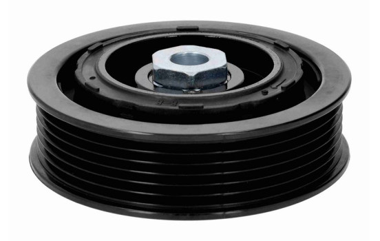 Magnetic clutch, air conditioning compressor