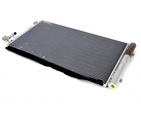 Condenser, air conditioning 814094 Valeo