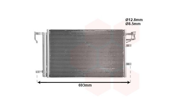 Condenser, air conditioning 83005093 International Radiators, Image 2